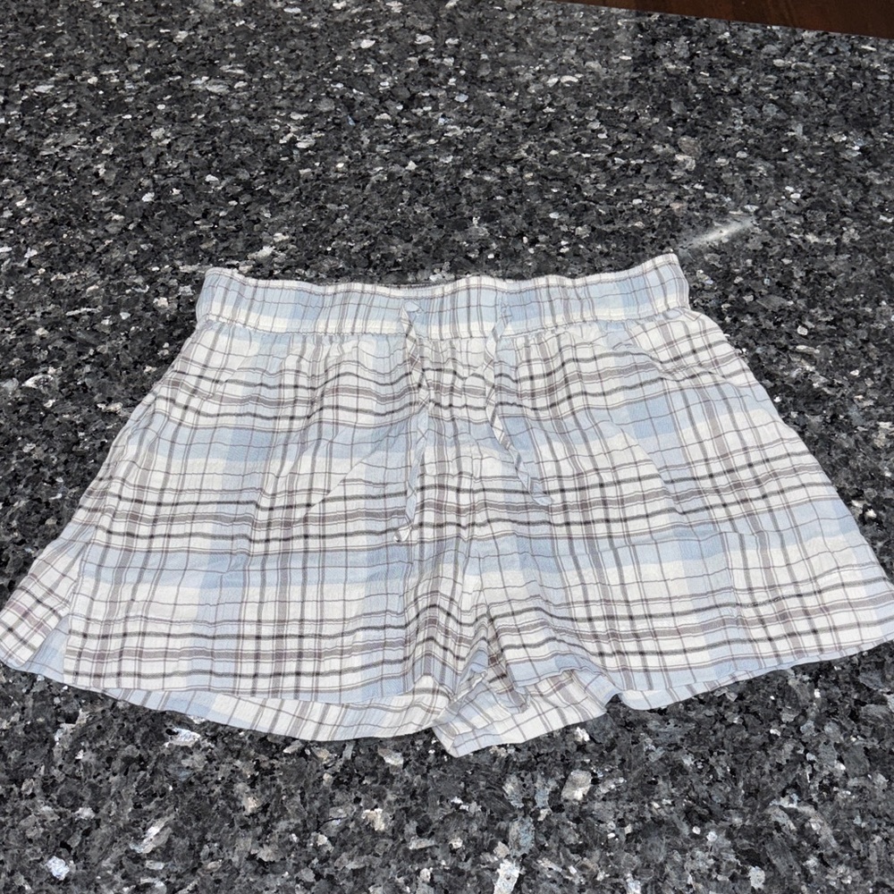 Melrose and Market Checkered Shorts in Light Blue and White